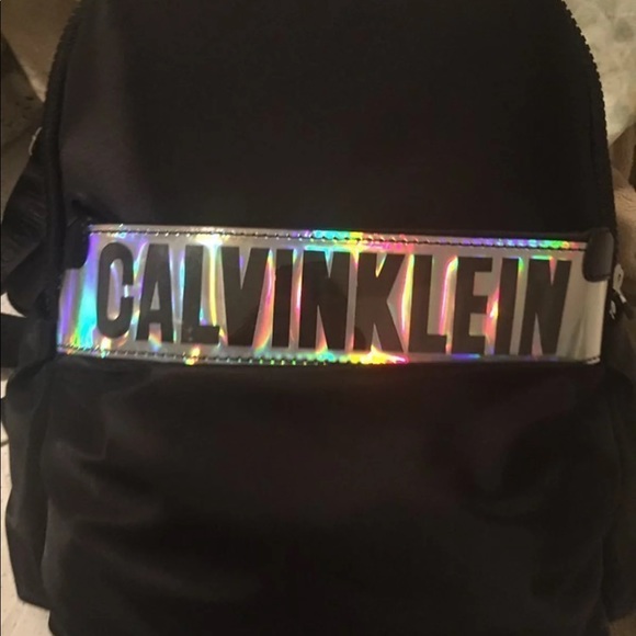 Calvin Klein - Picture 4 of 4